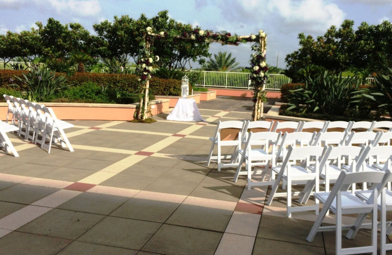 Weddings at Moody Gardens Hotel Spa & Convention Center.