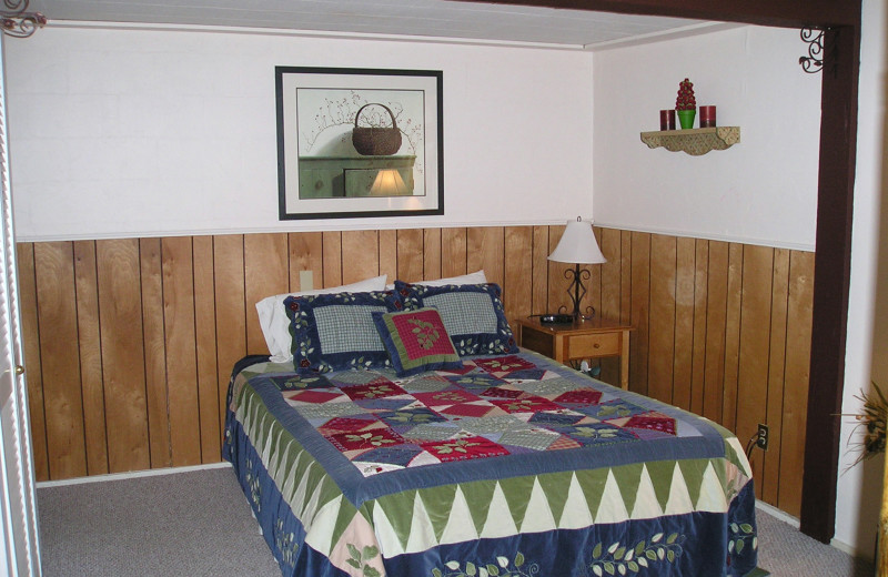 Guest room at Dorrington Inn.