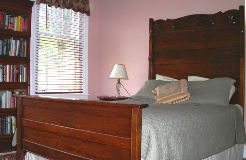 Guest room at Purcell Darrell House B & B.