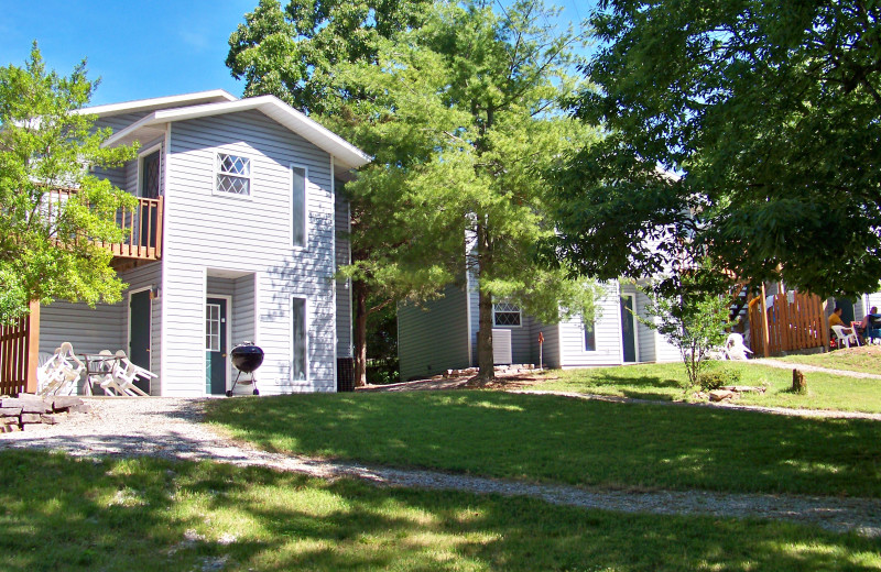 5-bedroom Timber Trace cottage at Tribesman Resort.