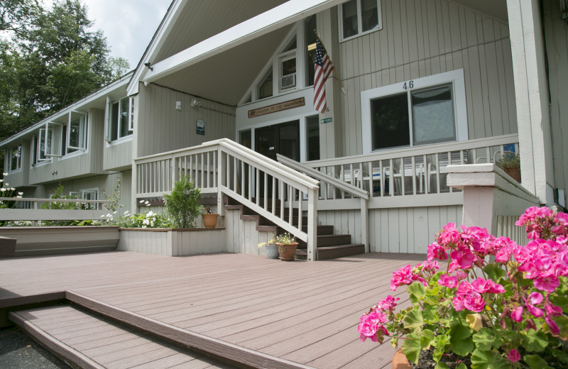 Exterior view of Inns of Waterville Valley.