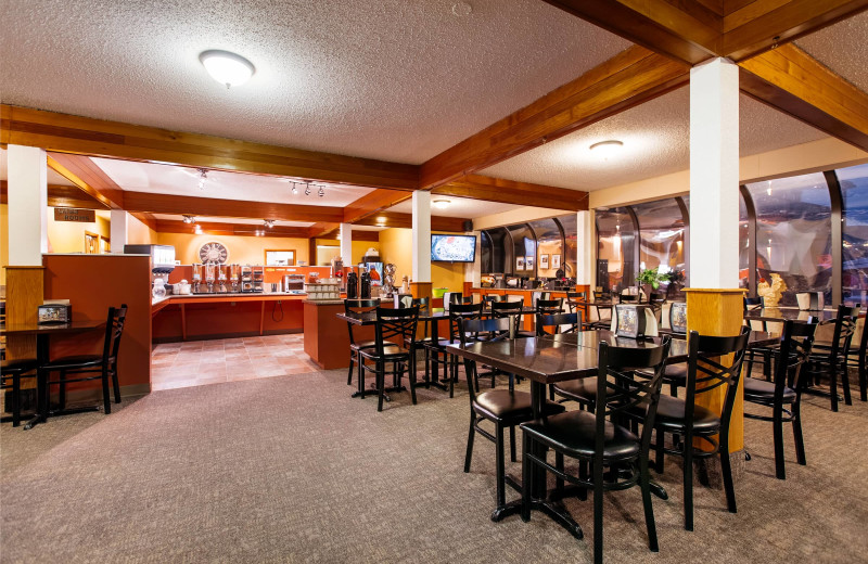 Dining at Mount Robson Inn.