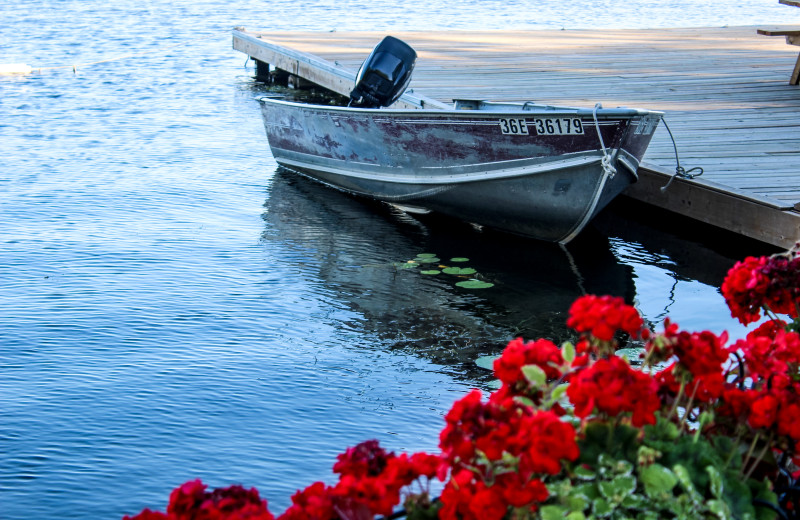 Boating at Scotsman Point Cottage Resort. 