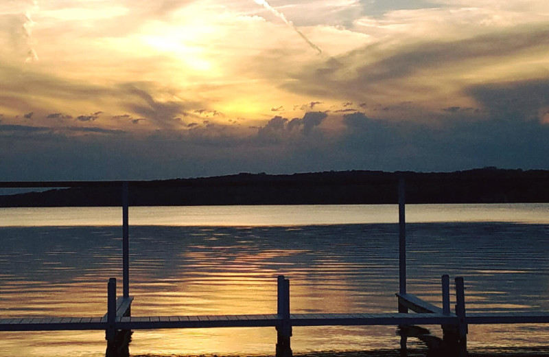 Lake sunset at Mill Creek Hotel.