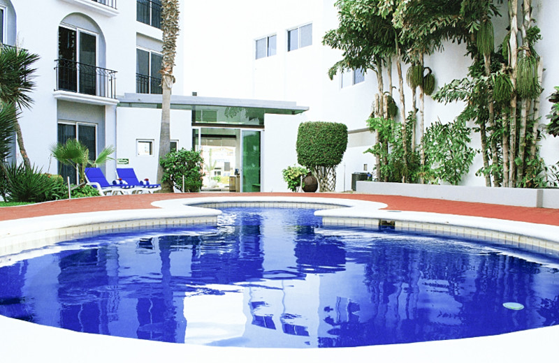 Outdoor pool at Seven Crown Hotel- La Paz.