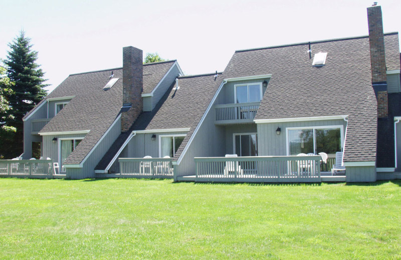 Townhouse exterior at Stoweflake Mountain Resort & Spa.