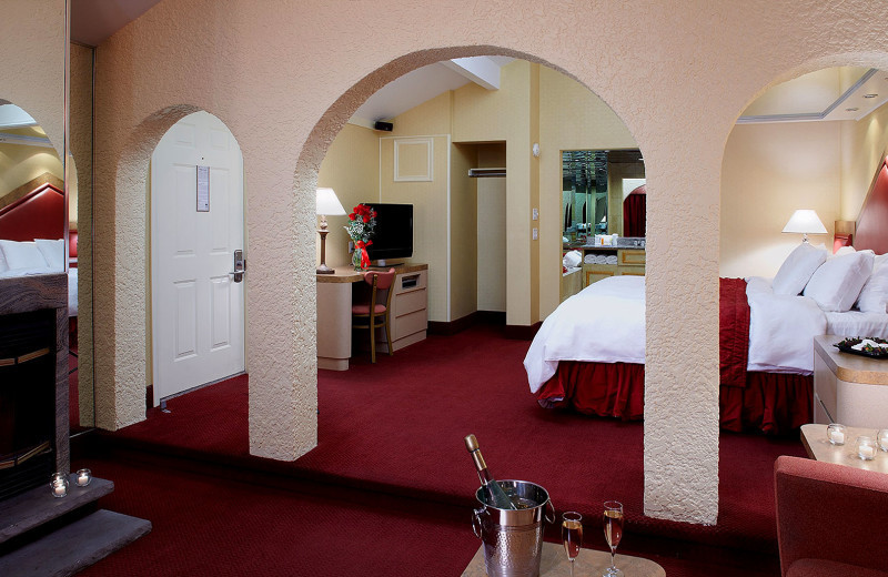 Guest room at Cove Haven Entertainment Resorts.