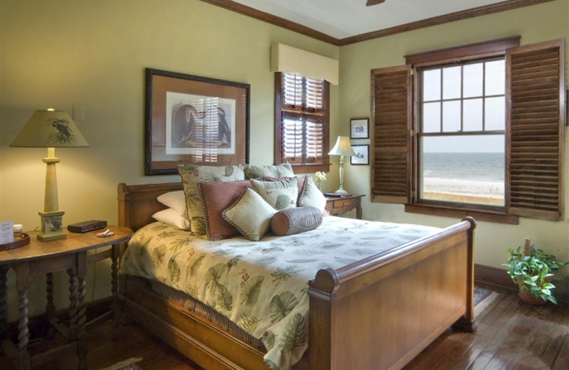 Guest Room at Elizabeth Pointe Lodge