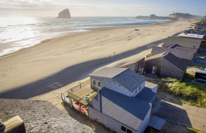 Rental exterior at Kiwanda Coastal Properties.