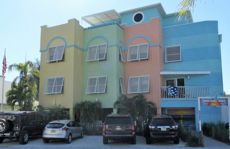 Exterior view of Siesta Sunset Beach House.