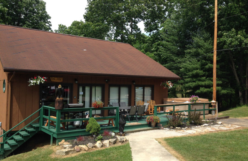 Cabin exterior at 1st Choice Cabin Rentals.