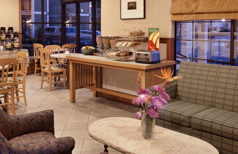 Lobby Area at Quality Inn Petaluma