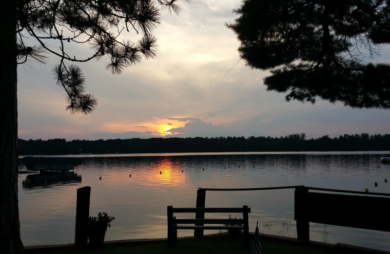 Lake view at Pine Beach Resort-Side Lake.