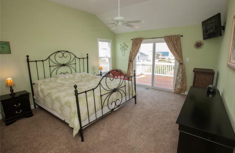 Rental bedroom at Sandbridge Realty.