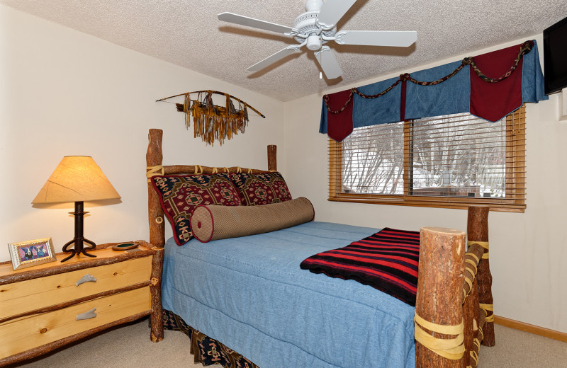 Guest bedroom at The Crestwood.