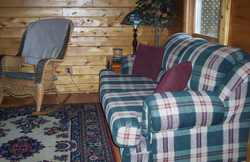 Cabin living room at Sunset Ridge Log Cabins.