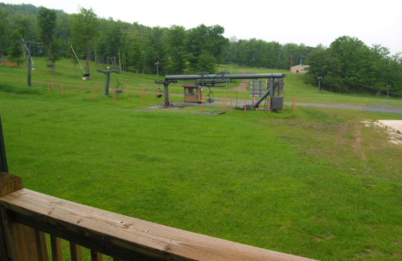 The ski lift at Timberline Herzwoods and Northwoods Resort.