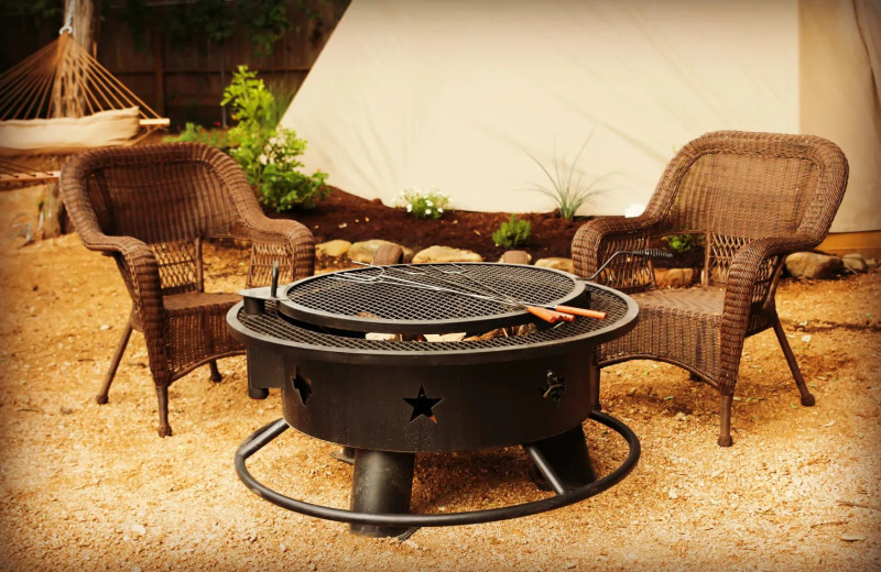 Guest patio at Geronimo Creek Retreat.