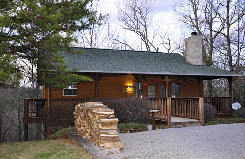 Cabin exterior at Poplar Ridge Log Cabin Rentals.