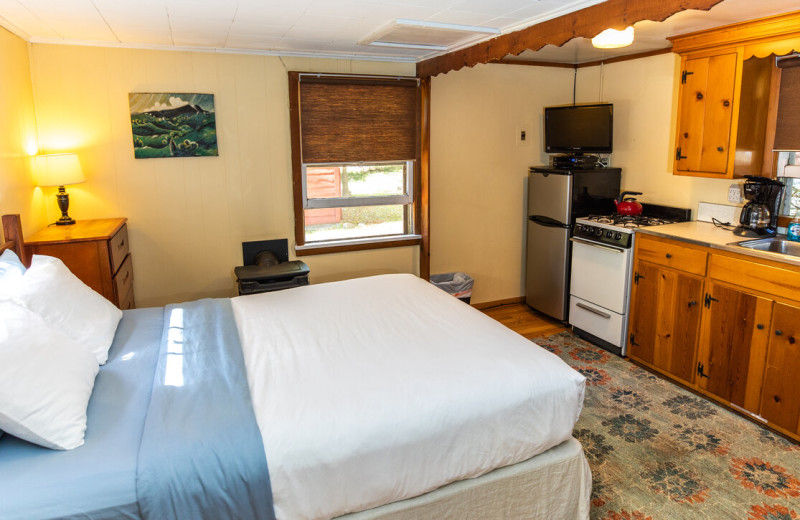 Cottage bedroom at Phoenicia Lodge.