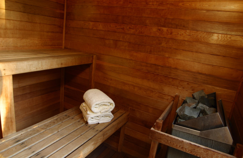 Sauna at Hennessey House Bed & Breakfast.