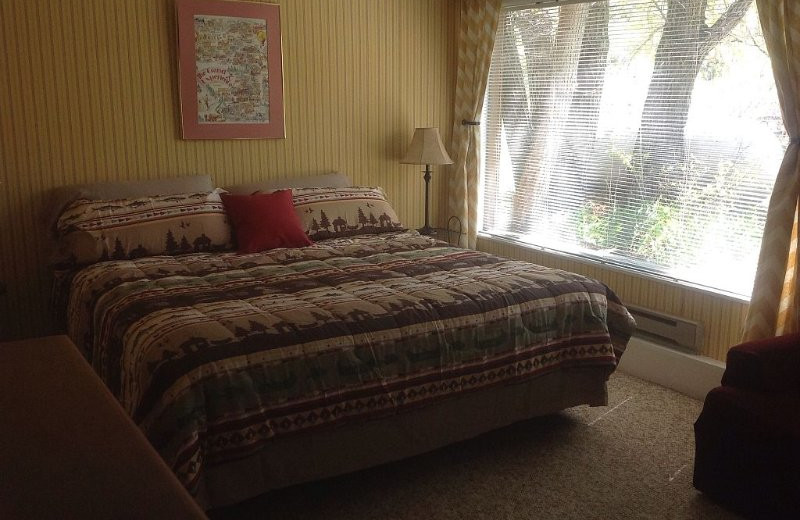 Guest bedroom at Rimrock Canyon Ranch.