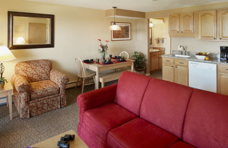 Guest room at Steele Hill Resorts.