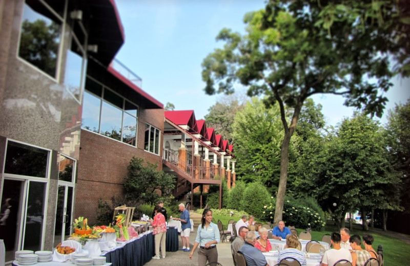 Patio dining at Heidel House Resort.