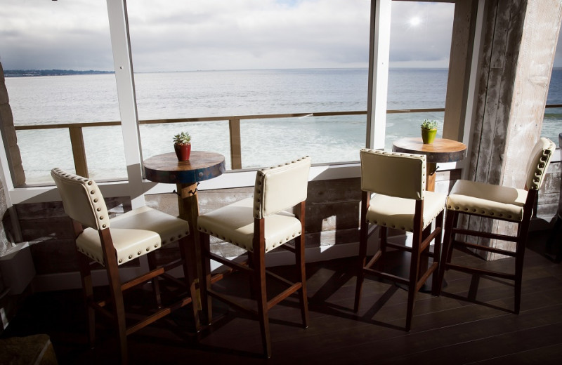 Sitting area at Monterey Tides.