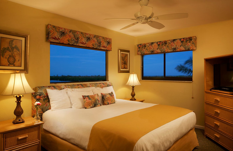 Guest room at Club Regency of Marco Island.