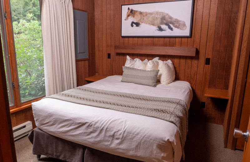 Villa bedroom at Lutsen Sea Villas.