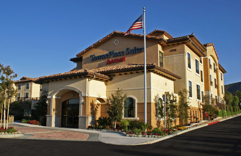 Exterior view of TownePlace Suites Thousand Oaks Ventura County.