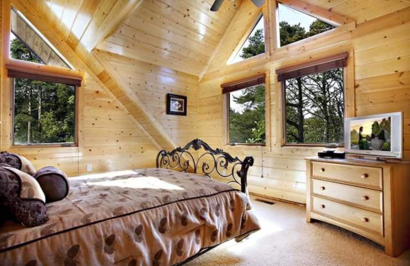 Vacation rental bedroom at Stony Brook Chalets.
