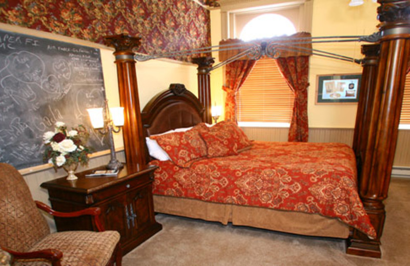 Lowell Thomas room at Carr Manor Historic Inn.