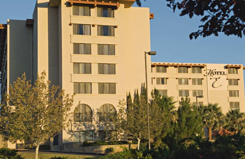 Exterior view of Hotel Encanto.