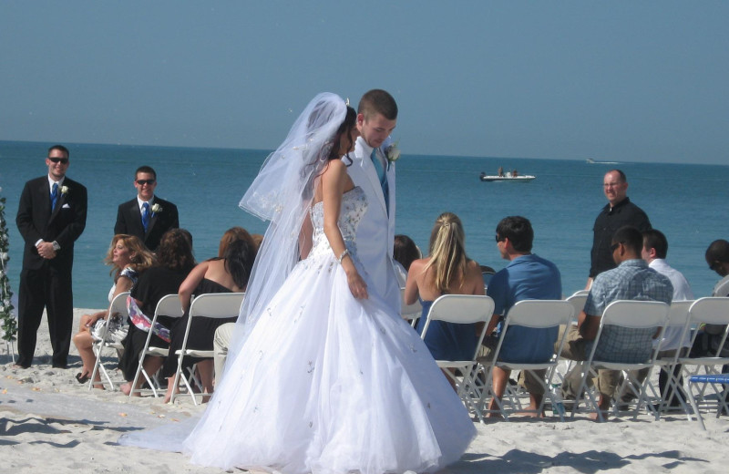 Weddings at Shoreline Island Resort.