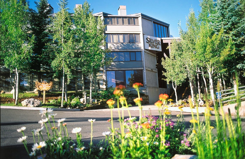 Exterior view of Silver King Hotel.