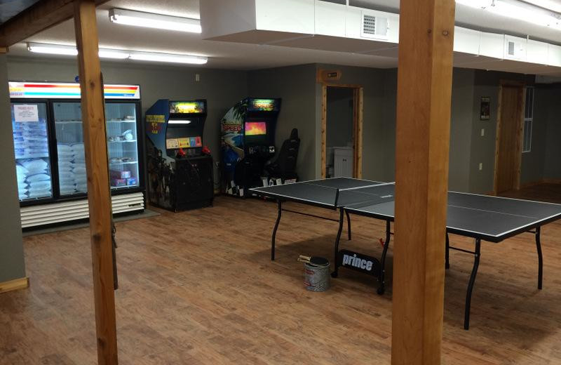 Game room at Barky's Resort