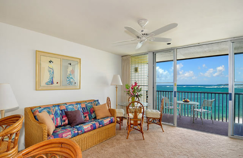 Vacation rental living room at Wailua Bay View Condos.