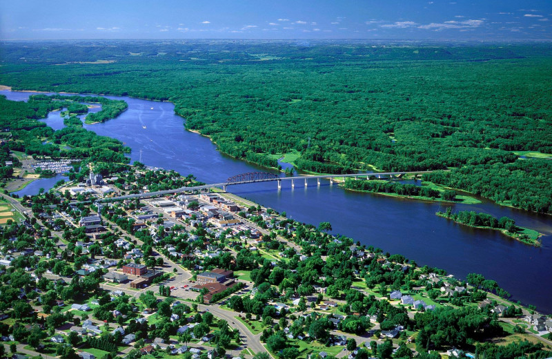 Aerial view of Eagles on the River and Anderson House Hotel.