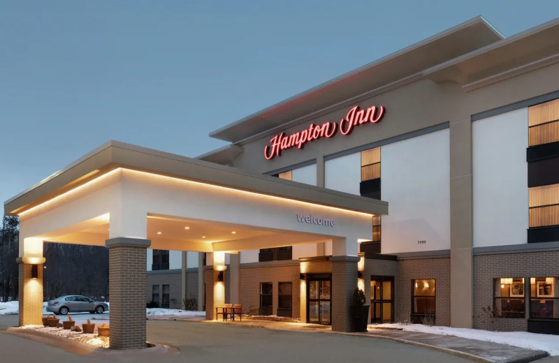 Exterior view of Hampton Inn Youngstown/Boardman.