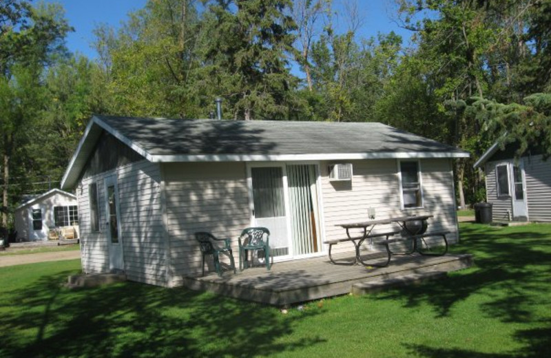 Cabin exterior at Wil-O-Wood Resort.