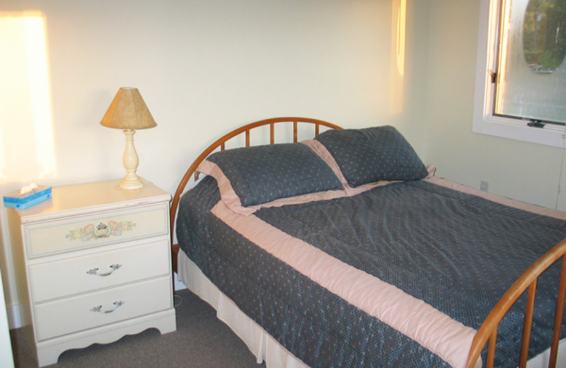 Guest Room at Cove Ledge Inn