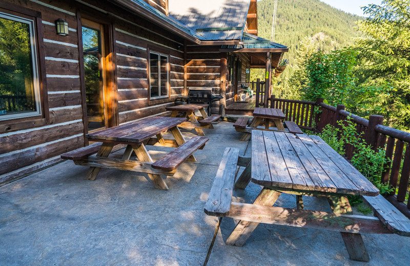 Patio at Montana River Lodge.