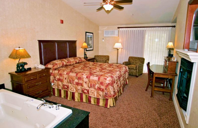 Guest room at Yosemite View Lodge.