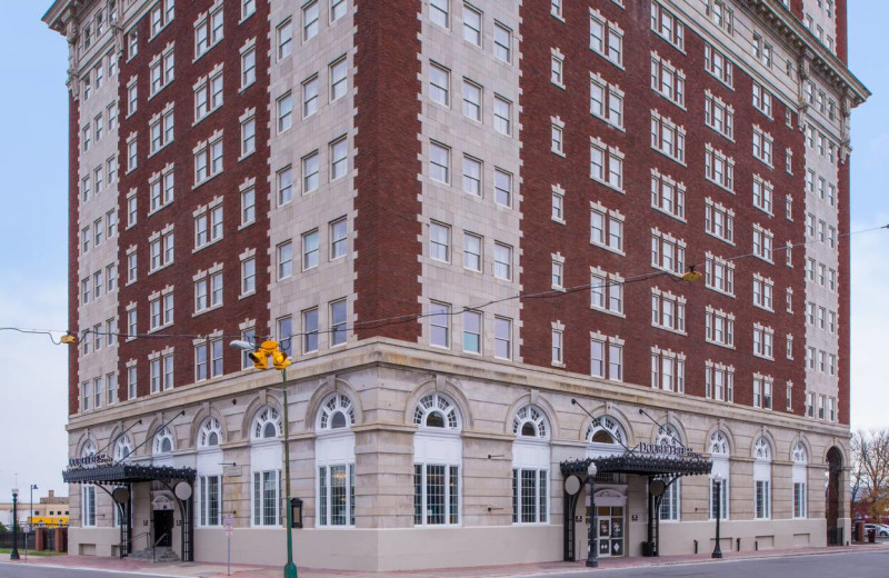 Exterior view of DoubleTree by Hilton Utica.