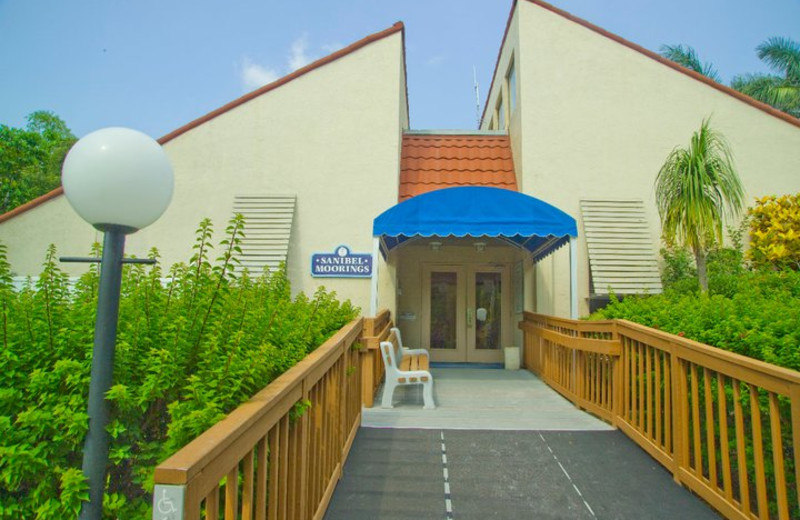 Exterior view of Sanibel Moorings Condominiums.