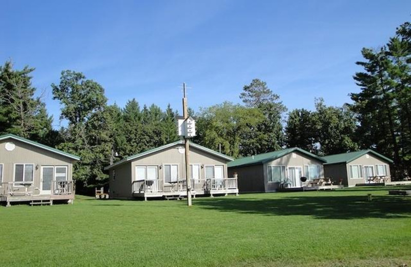 Cabins at Ice Cracking Lodge & Resort 