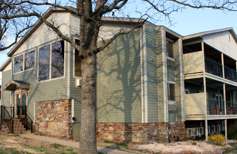 Exterior view of Whitney Mountain Lodge.