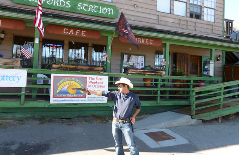 Exterior view of Woodfords Inn.